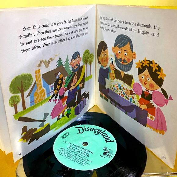 WALT DISNEY VTG 1967 HANSEL AND GRETEL DISNEYLAND VINYL 45 RECORD & 24p BOOK  7” - Picture 14 of 16